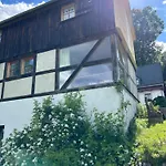 Kuenstlerwohnung Holiday home Markneukirchen