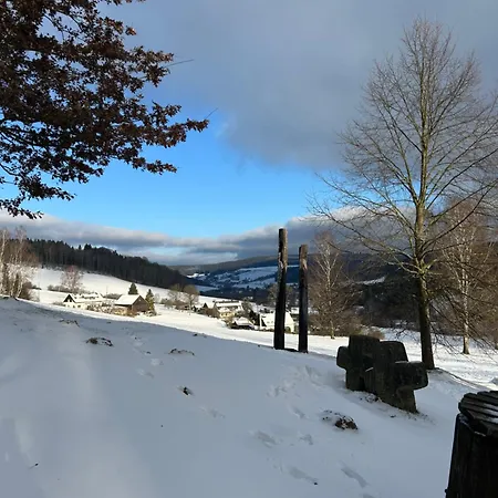 Casa de Férias Kuenstlerwohnung Markneukirchen