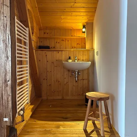 Kuenstlerwohnung
